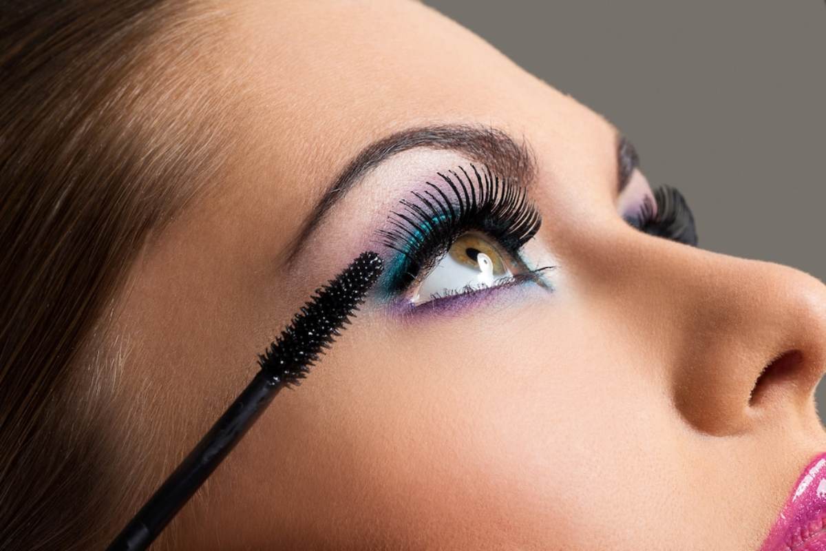 Eyelash aftercare tips to use after removing your extensions